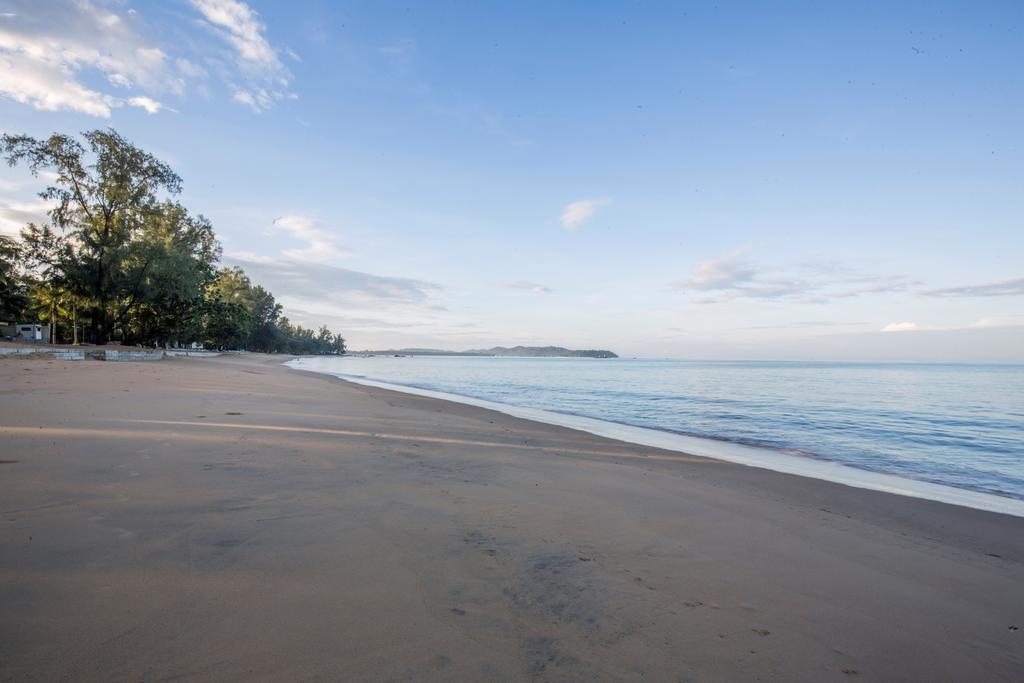 The Anda Mani Khaolak Beachfront Villas Khao Lak Eksteriør billede